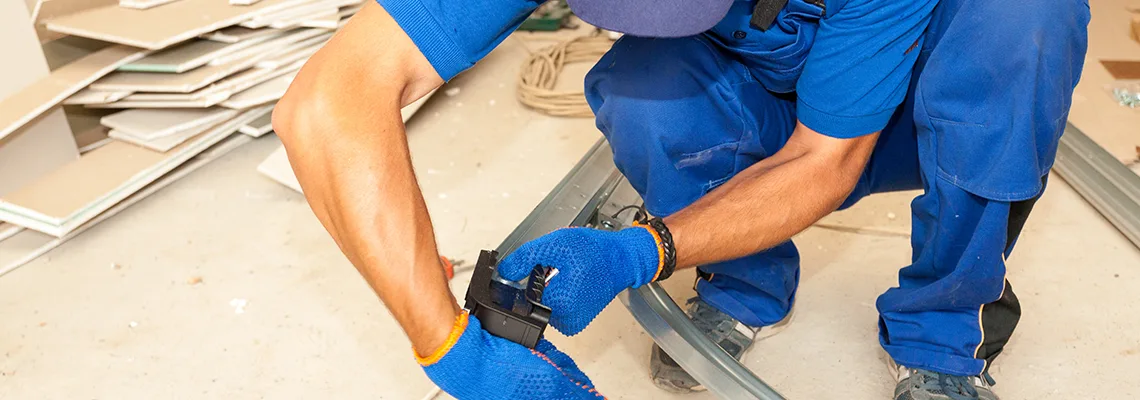 Fix Vinyl Garage Door Loud Noise in Oshawa, ON